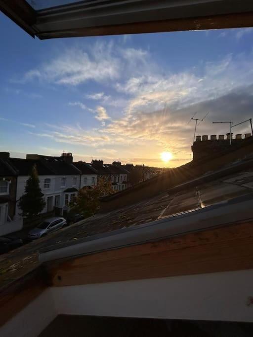 Apartamento Charming Fulham Flat Londres Exterior foto