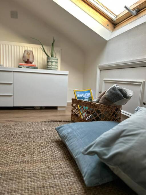 Apartamento Charming Fulham Flat Londres Exterior foto